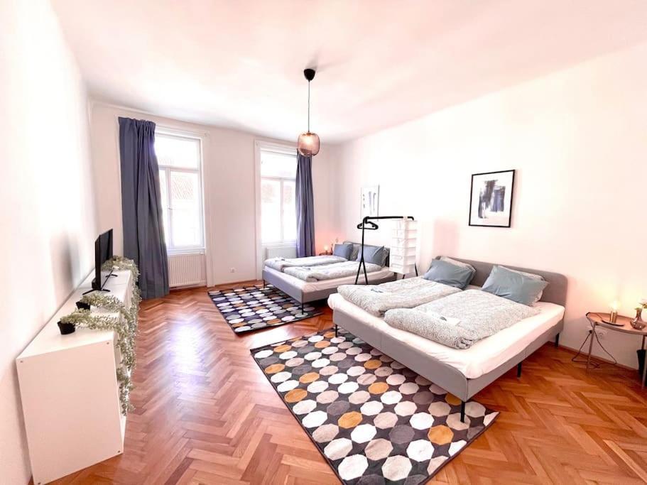Brand New Spacious & Stylish Aptmt In City-Centre Виена Екстериор снимка