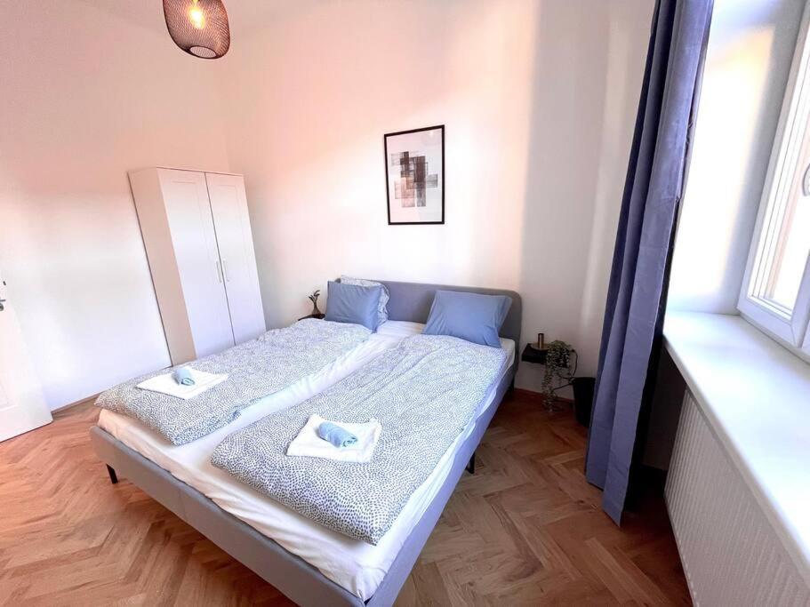 Brand New Spacious & Stylish Aptmt In City-Centre Виена Екстериор снимка